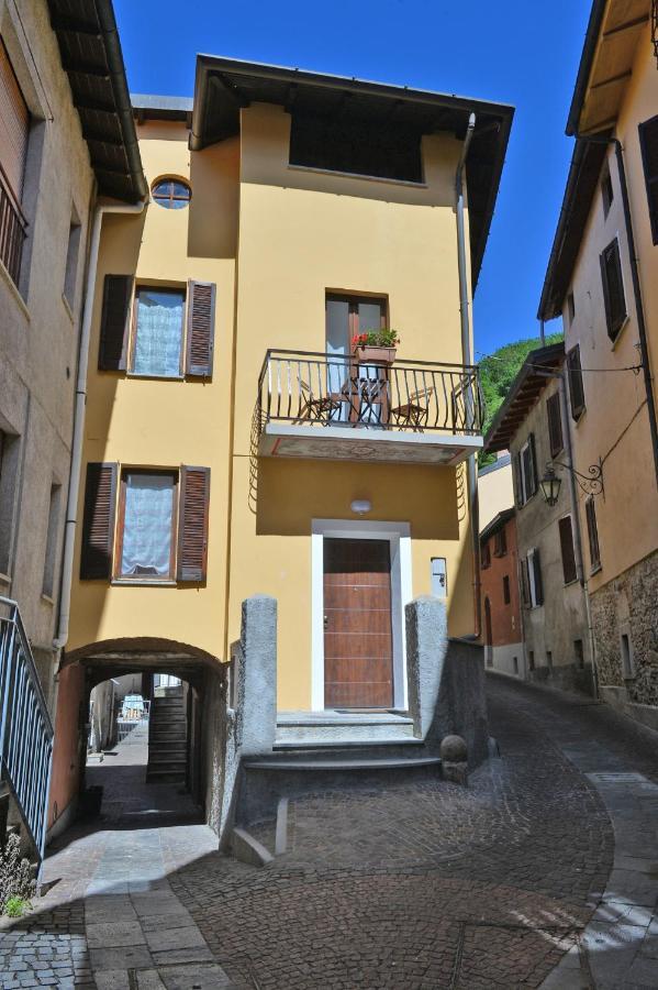 Casa Carma Villa Porto Ceresio Bagian luar foto